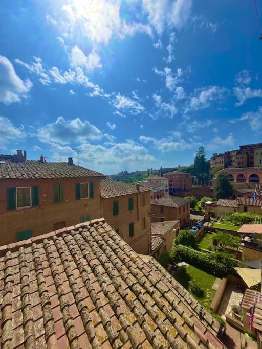 Suite19 Siena Centro Storico Buitenkant foto